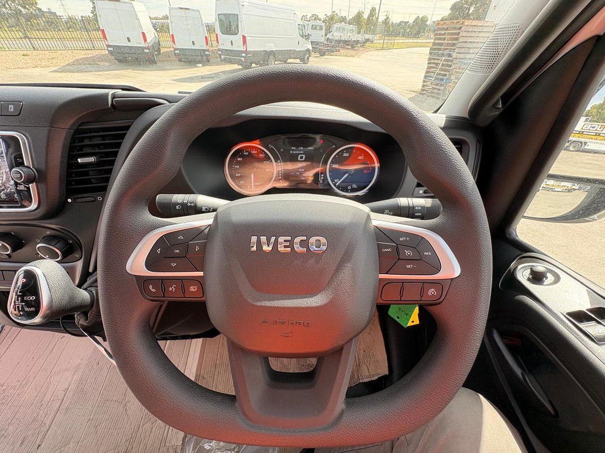 2025 Iveco Daily 35S14V image 17