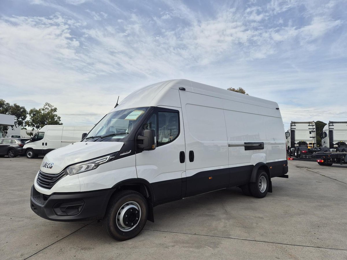 2025 Iveco Daily 70C21V image 7