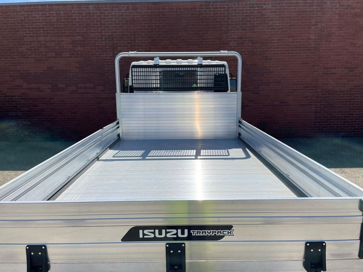 2025 Isuzu Nlr 45-150 image 7