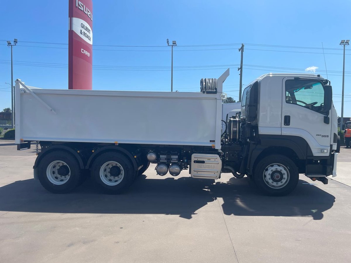 2025 Isuzu Fxz 260-355 At R45 Custom Tipper image 8