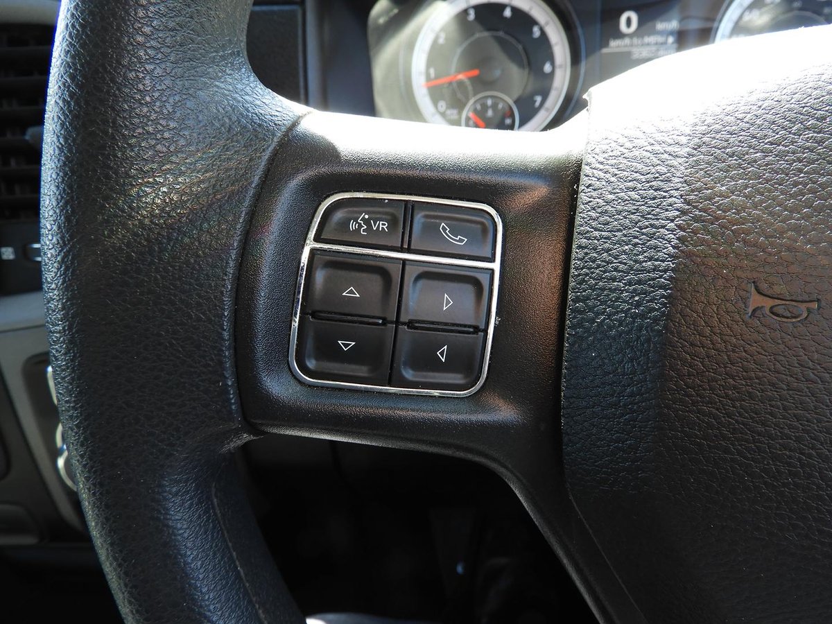 2022 RAM 1500 Express DS MY22 4X4 Dual Range image 16