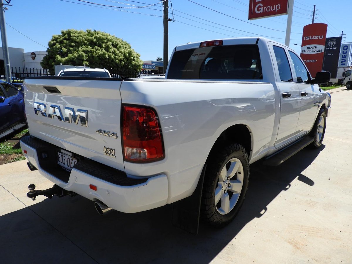 2022 RAM 1500 Express DS MY22 4X4 Dual Range image 6