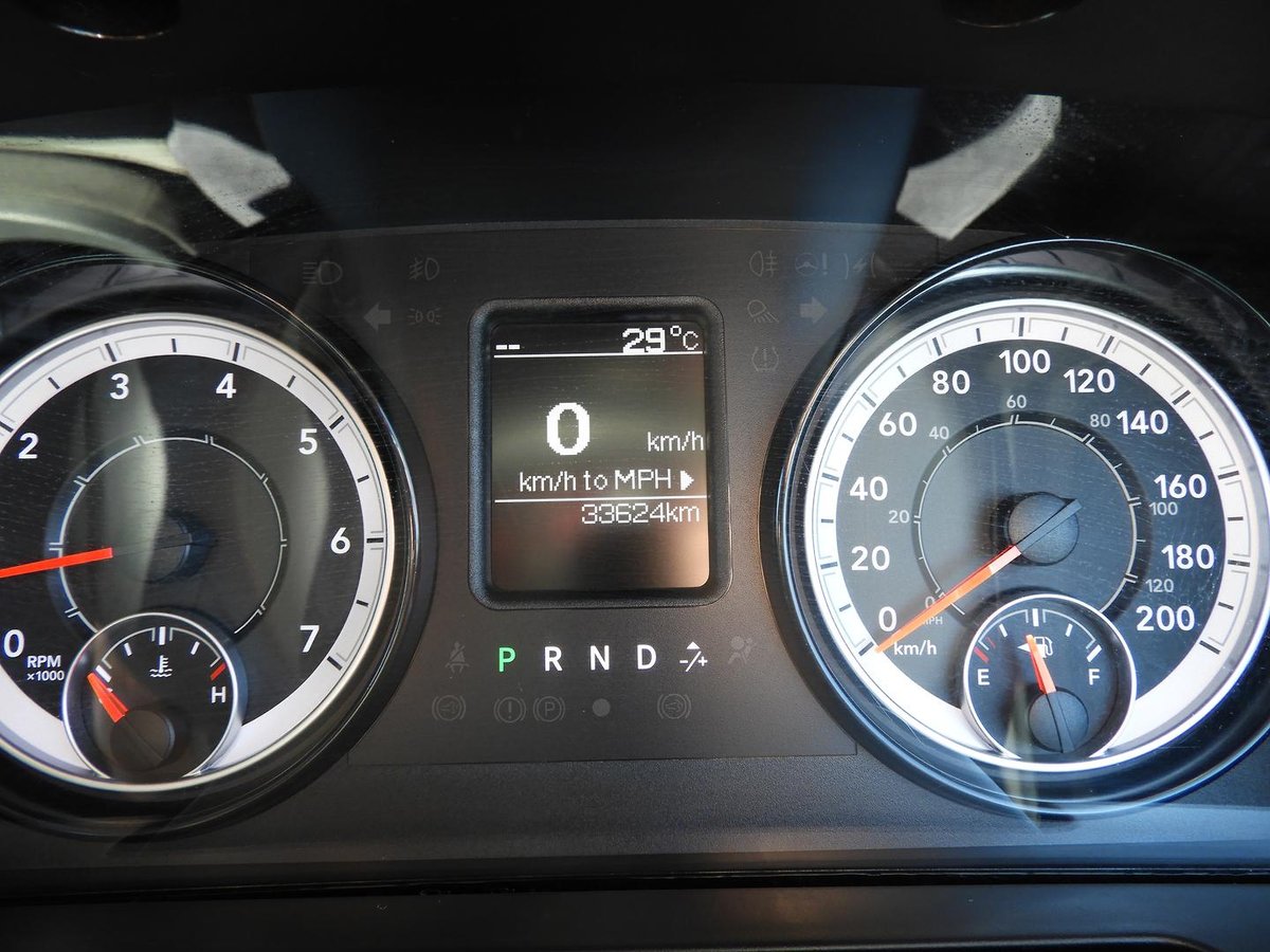 2022 RAM 1500 Express DS MY22 4X4 Dual Range image 13
