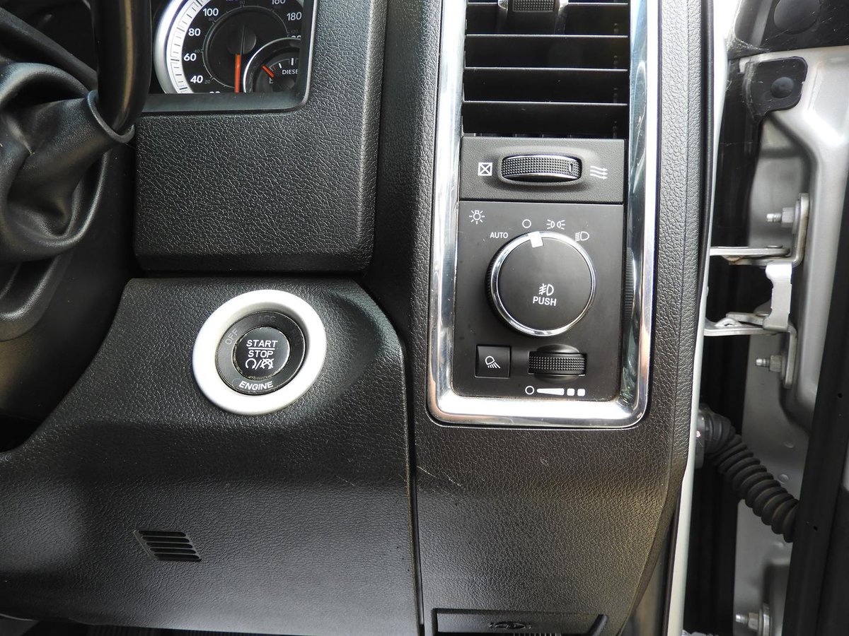 2017 RAM 2500 Laramie MY17 4X4 Dual Range image 12