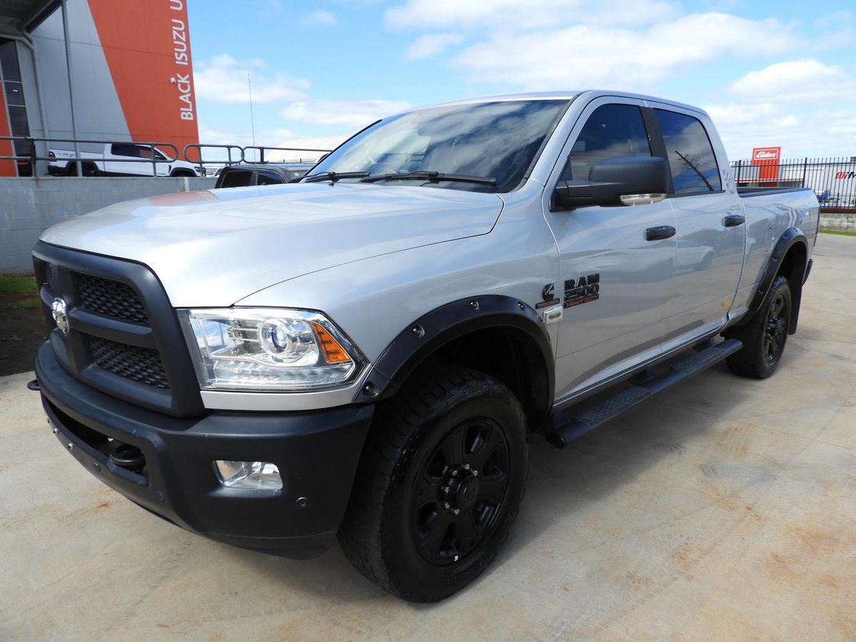 2017 RAM 2500 Laramie MY17 4X4 Dual Range image 3