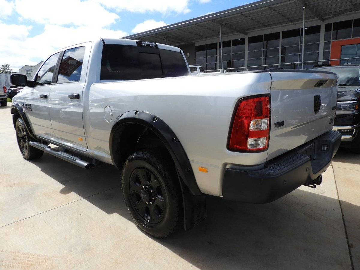 2017 RAM 2500 Laramie MY17 4X4 Dual Range image 4