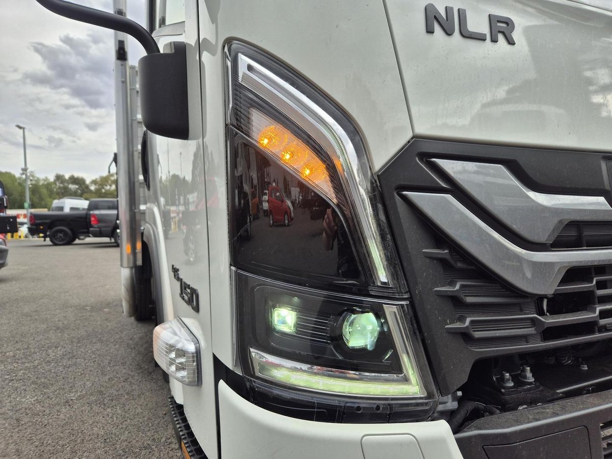 2026 Isuzu Nlr 45-150 Dt D34 Tray TRAYPACK image 19