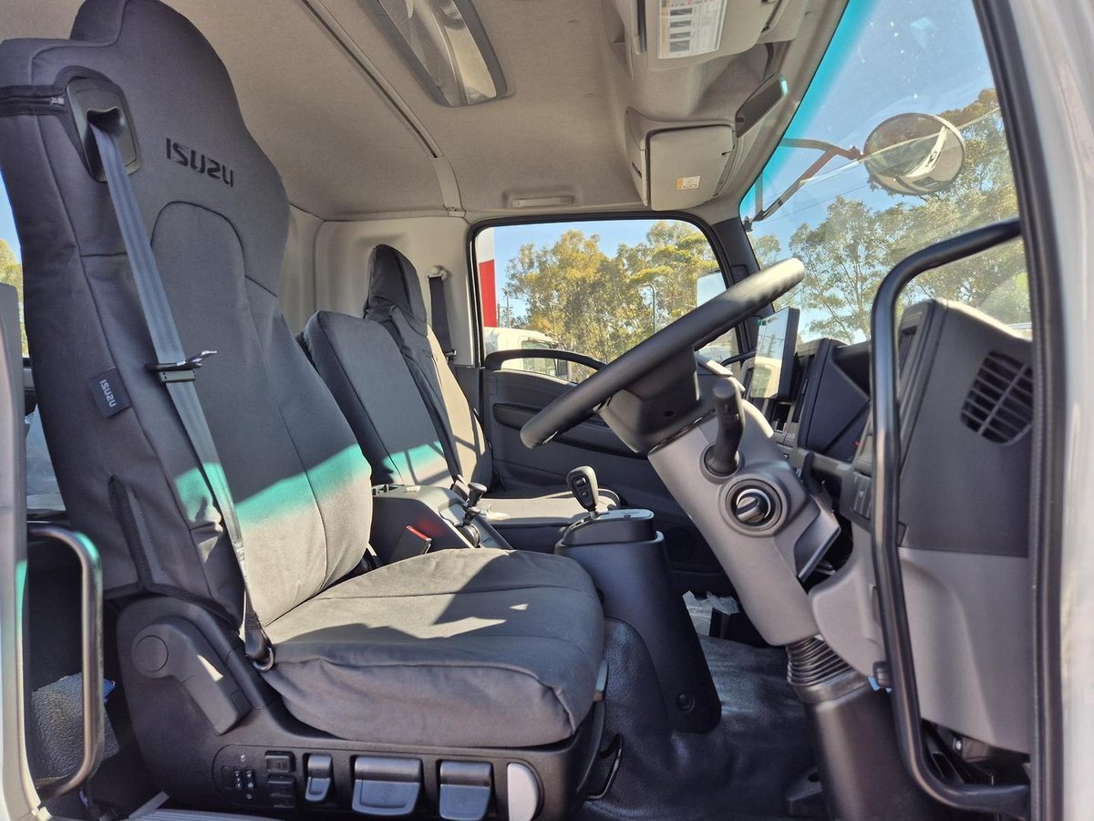 2026 Isuzu Frr 110-240 Am R52 image 14