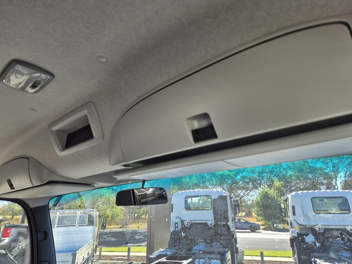 2026 Isuzu Frr 110-240 Am R52 image 16