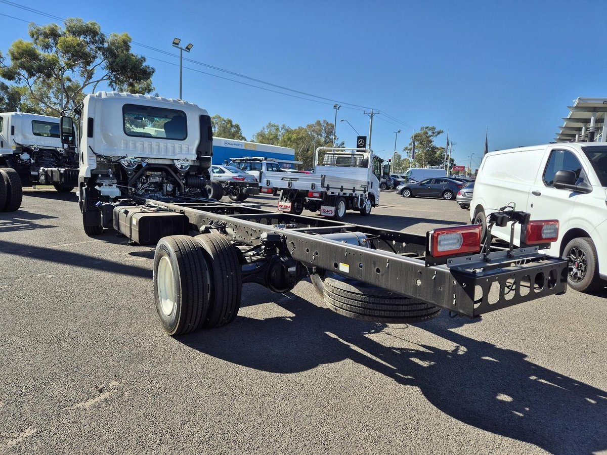 2026 Isuzu Frr 110-240 Am R52 image 5