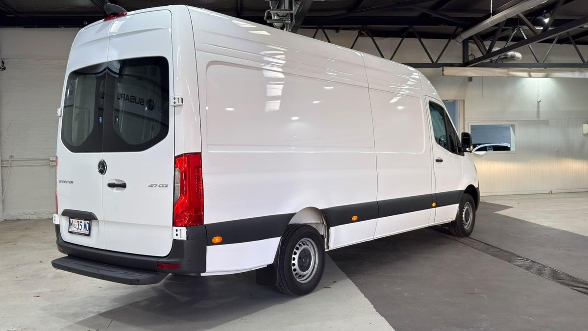 2025 Mercedes-Benz Sprinter image 7