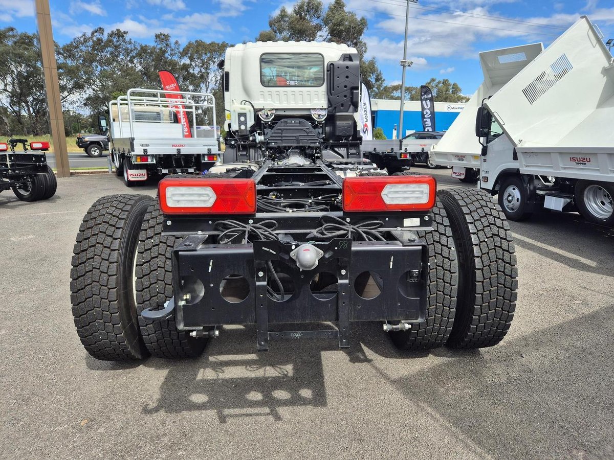 2026 Isuzu Fxy 260-355 At R45 image 6