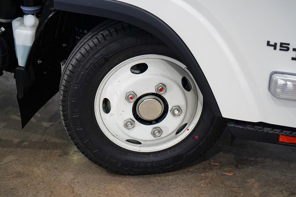 2026 Isuzu N Series NLR 45-150 MT D34 Traypack image 22