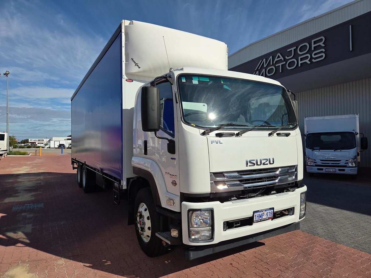 2021 Isuzu Fvl 240-300 Auto 14 Pallet Tautliner/Lift image 18