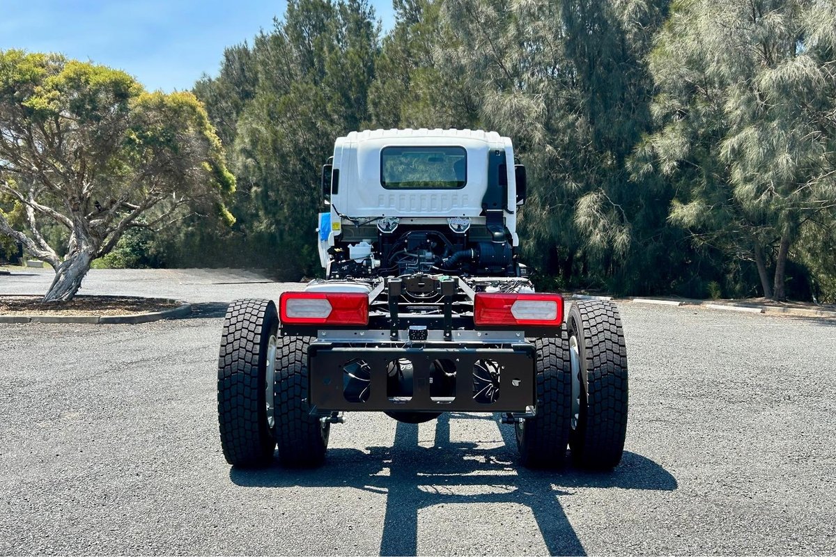 2025 Isuzu F Series FVD 170-300 AT R70 image 4