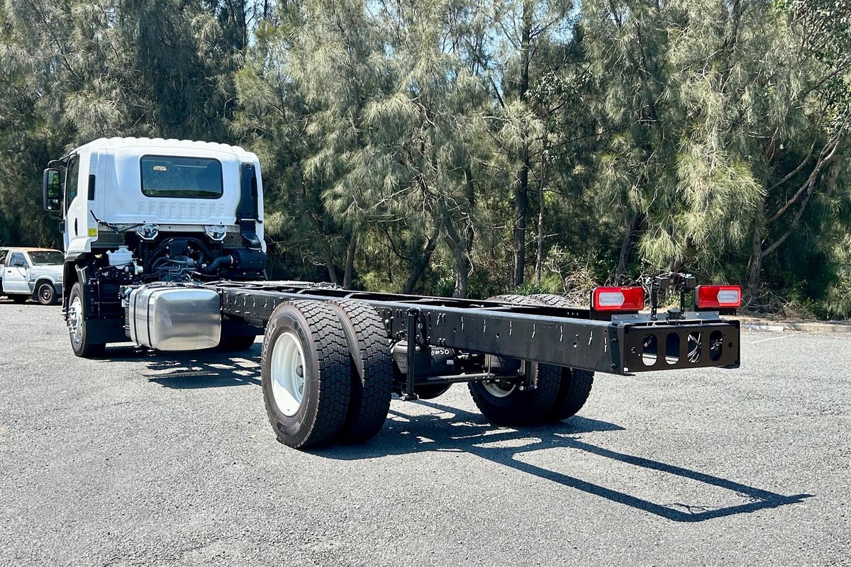 2025 Isuzu F Series FVD 170-300 AT R70 image 3