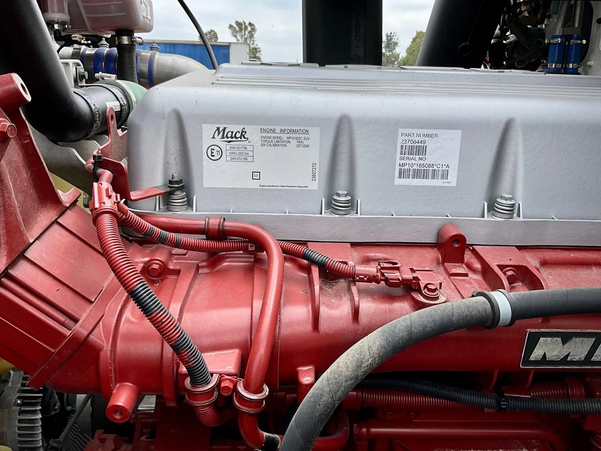 2023 Mack Superliner MACK SUPERLINER CLXT image 8