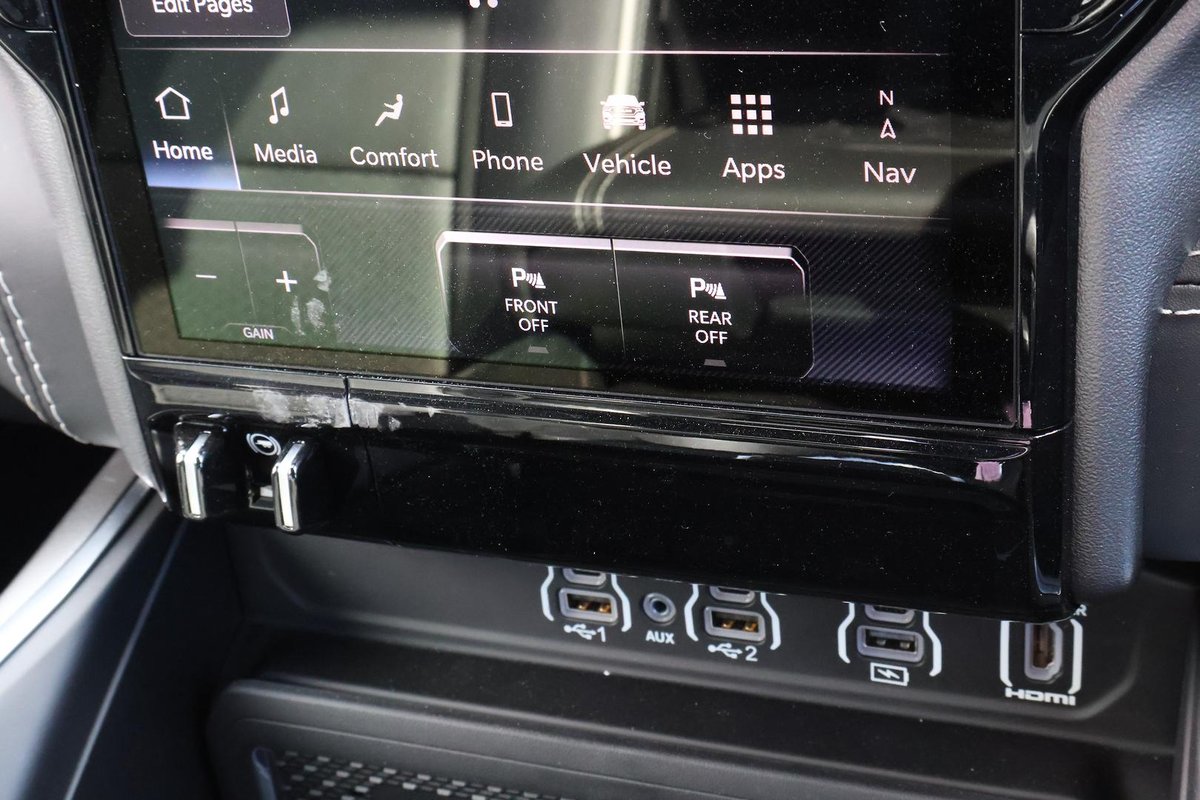 2025 RAM 1500 Laramie Sport Hurricane SO RamBox DT MY25 4X4 Dual Range image 21
