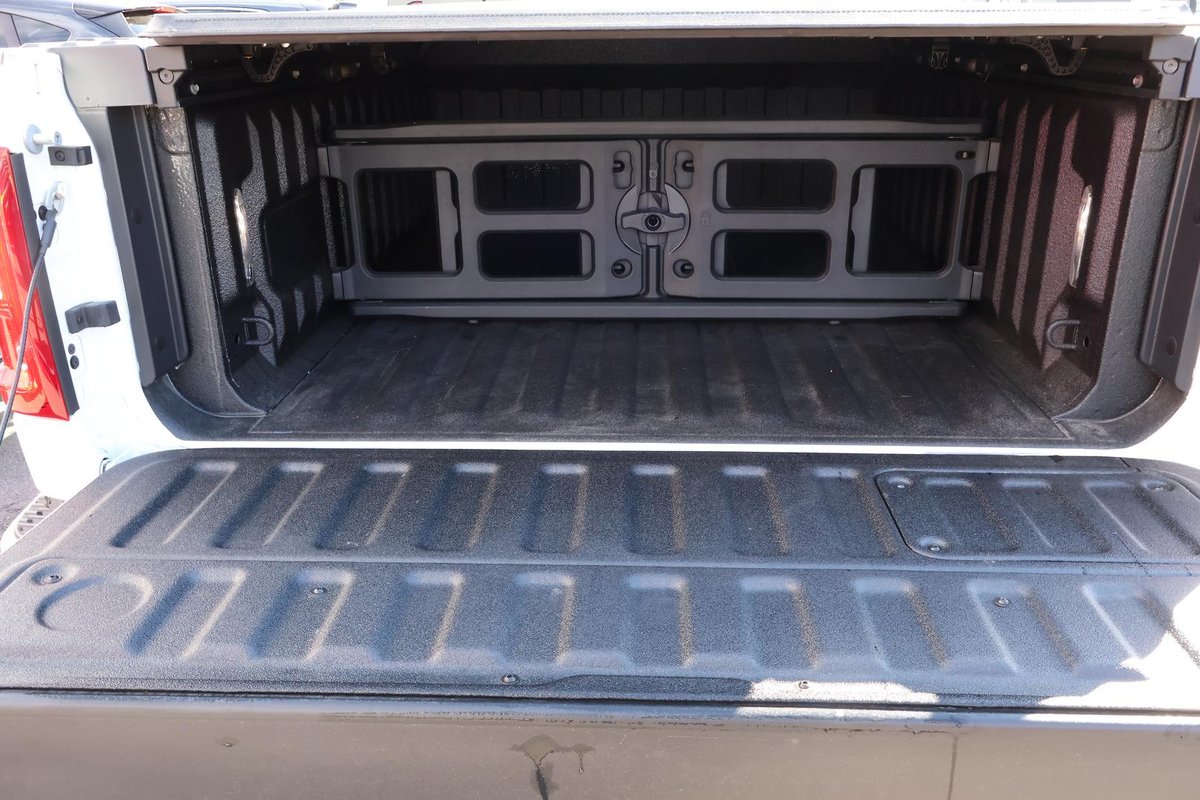 2025 RAM 1500 Laramie Sport Hurricane SO RamBox DT MY25 4X4 Dual Range image 33