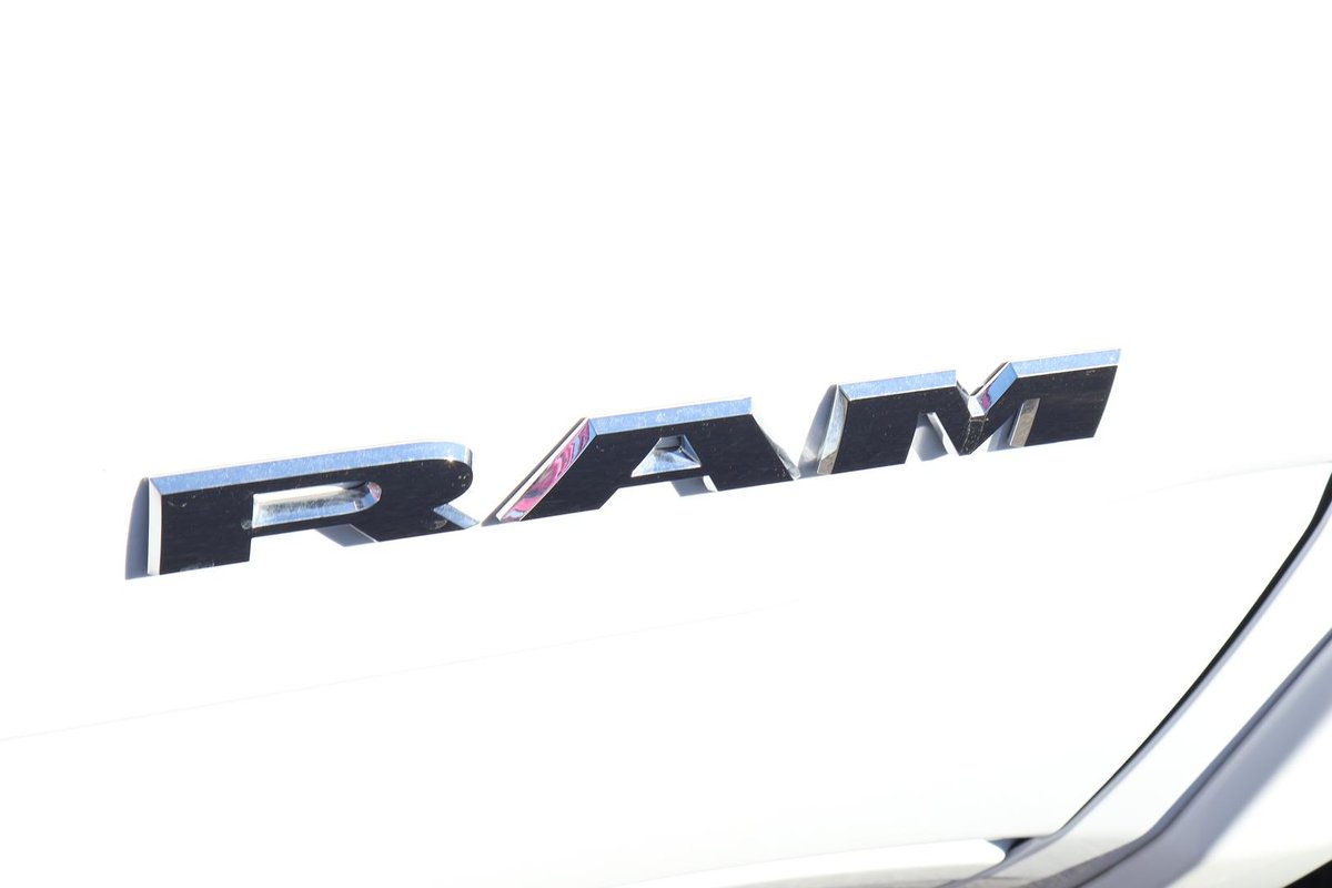 2025 RAM 1500 Laramie Sport Hurricane SO RamBox DT MY25 4X4 Dual Range image 38