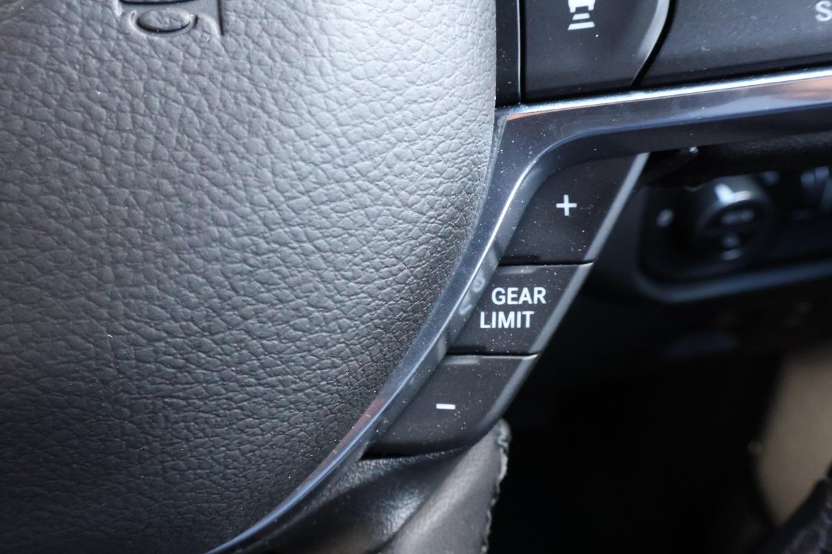 2025 RAM 1500 image 15