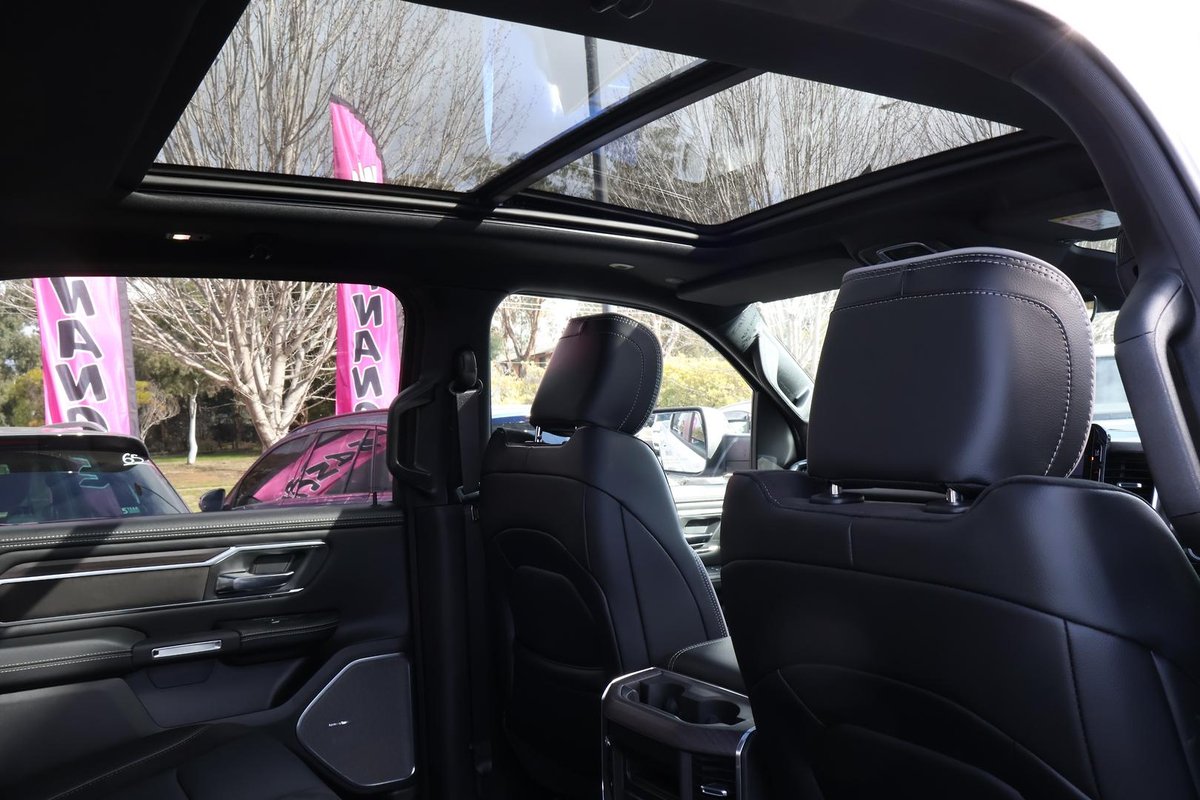 2025 RAM 1500 image 26