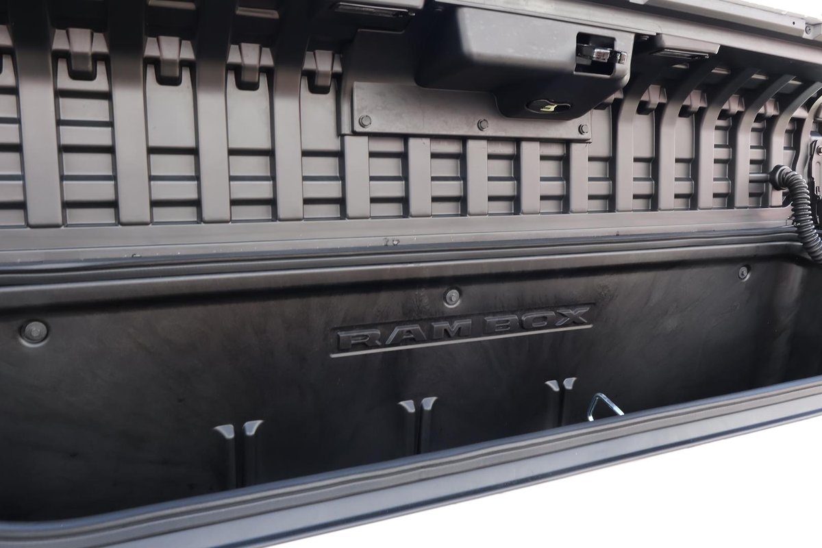 2025 RAM 1500 image 38