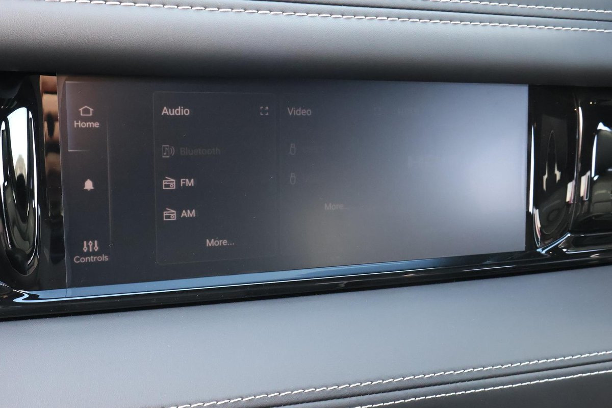 2025 RAM 1500 image 30