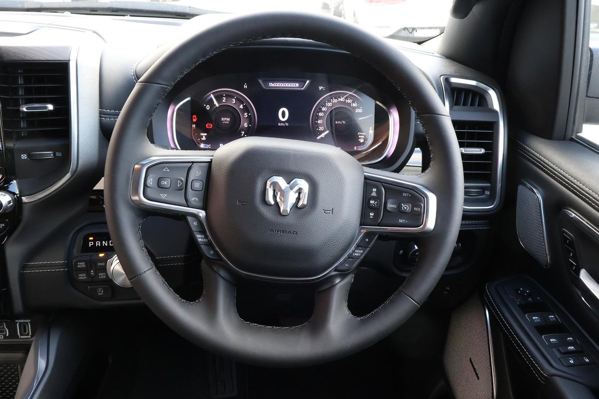 2025 RAM 1500 image 11