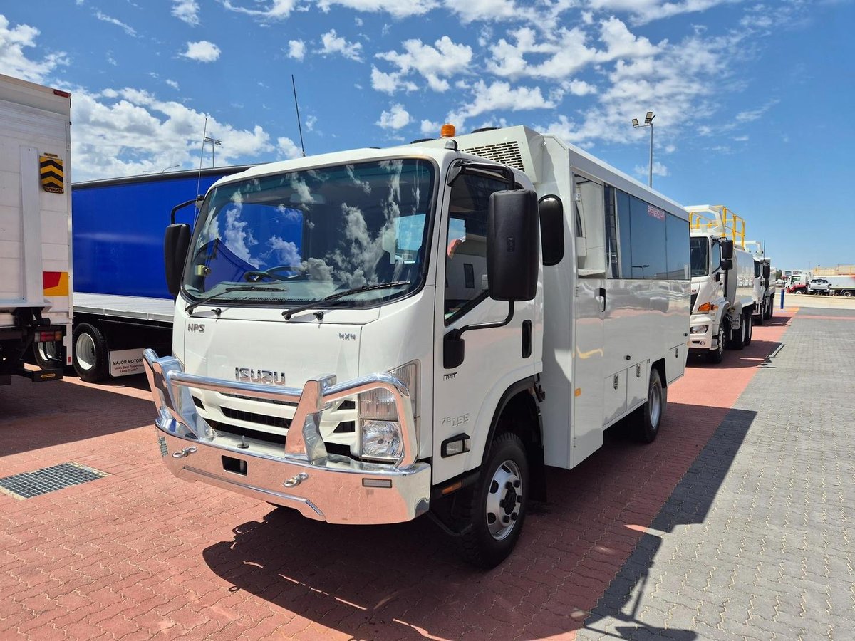 2020 Isuzu Nps75-155 Amt 4X4 Coach 18 Seat Bus image 10