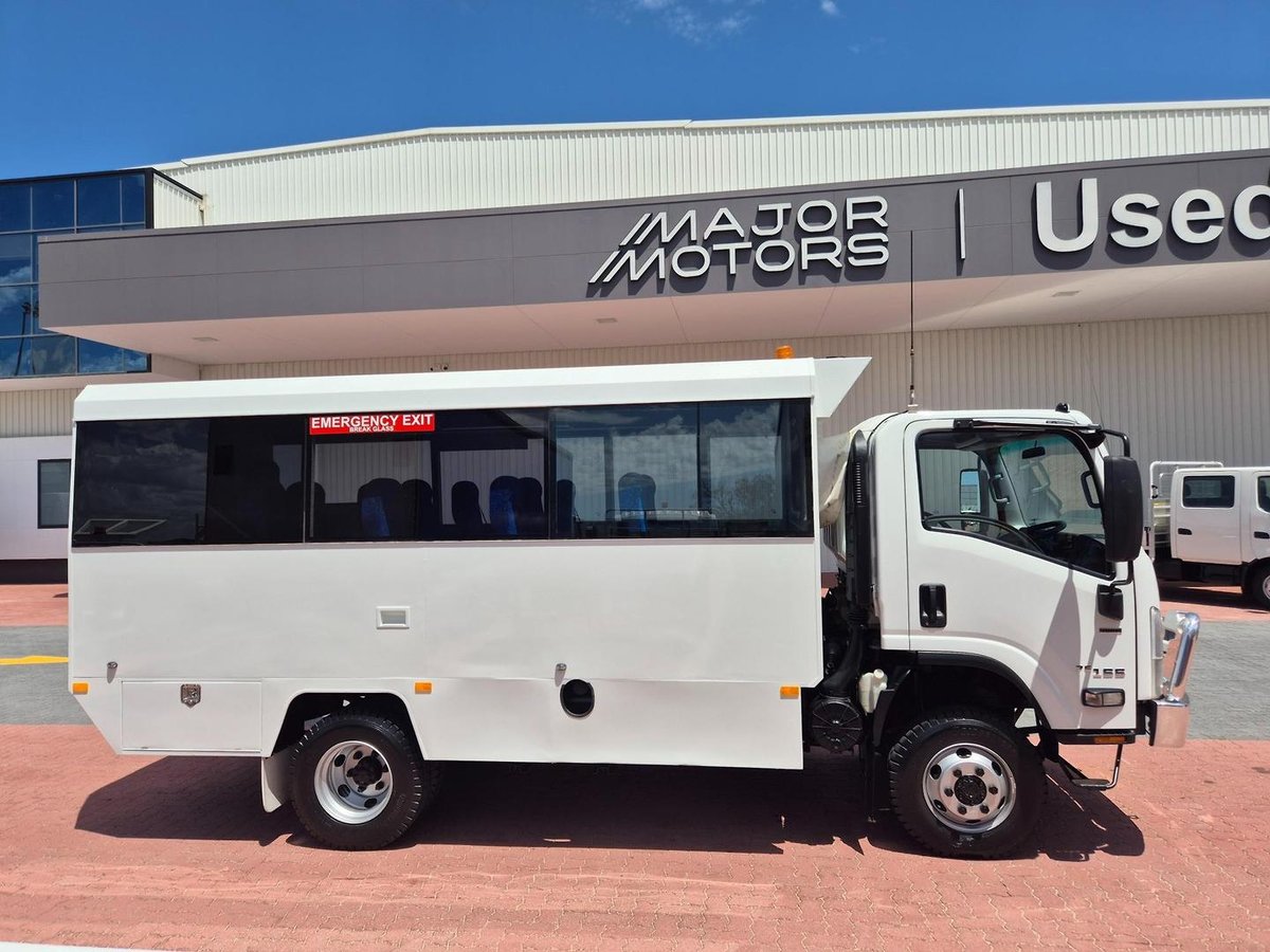 2020 Isuzu Nps75-155 Amt 4X4 Coach 18 Seat Bus image 15