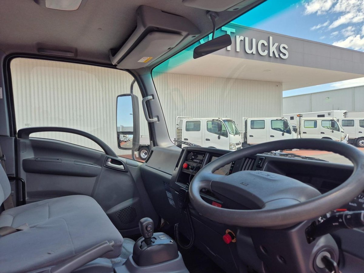 2020 Isuzu Nps75-155 Amt 4X4 Coach 18 Seat Bus image 20