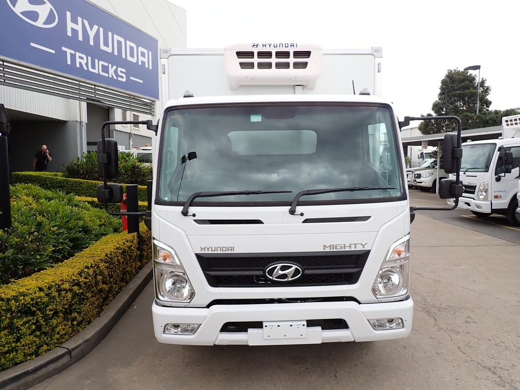 2025 Hyundai Ex6 Swb image 13