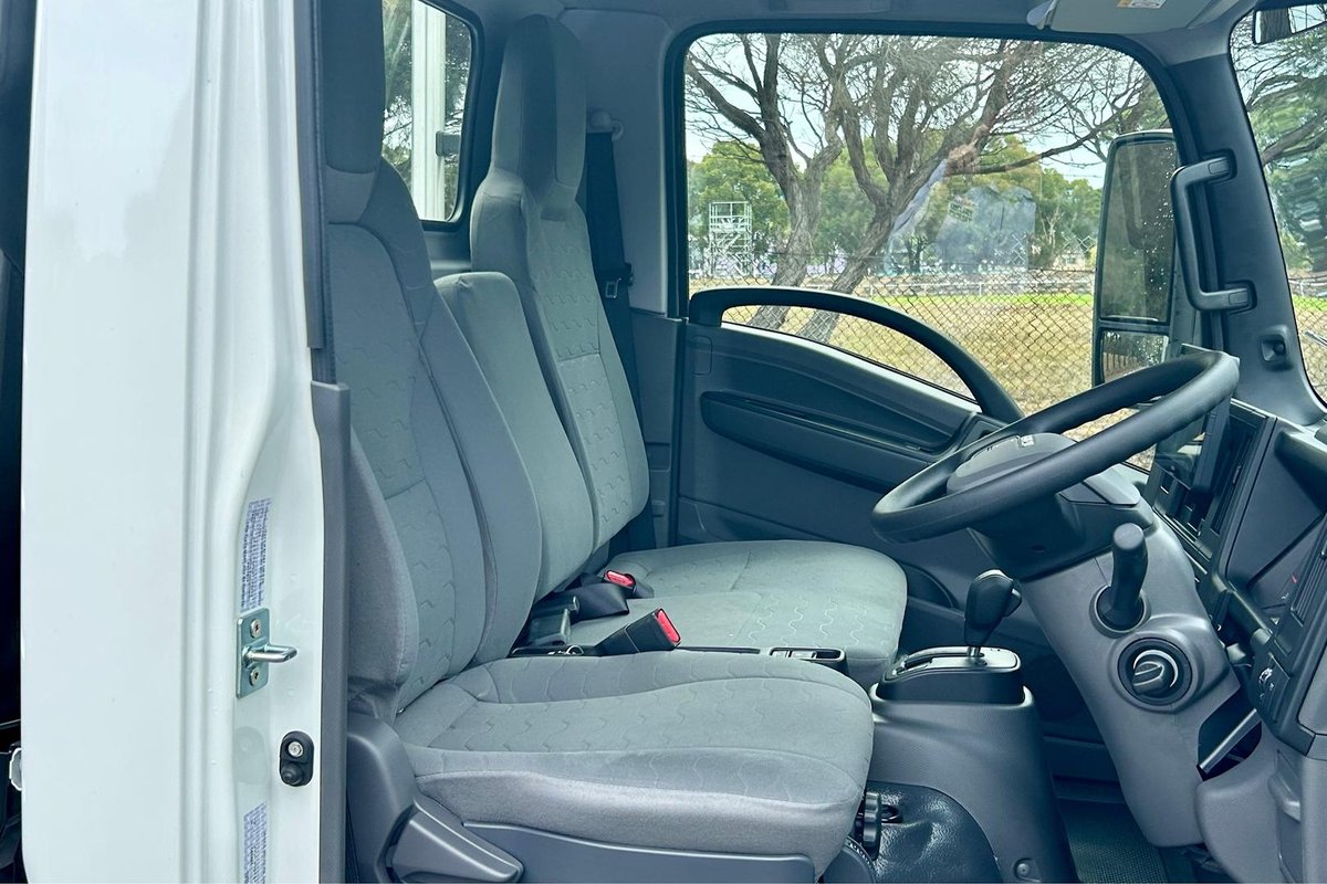 2026 Isuzu N Series Nlr 45-150 Dt D25 Traypack image 20