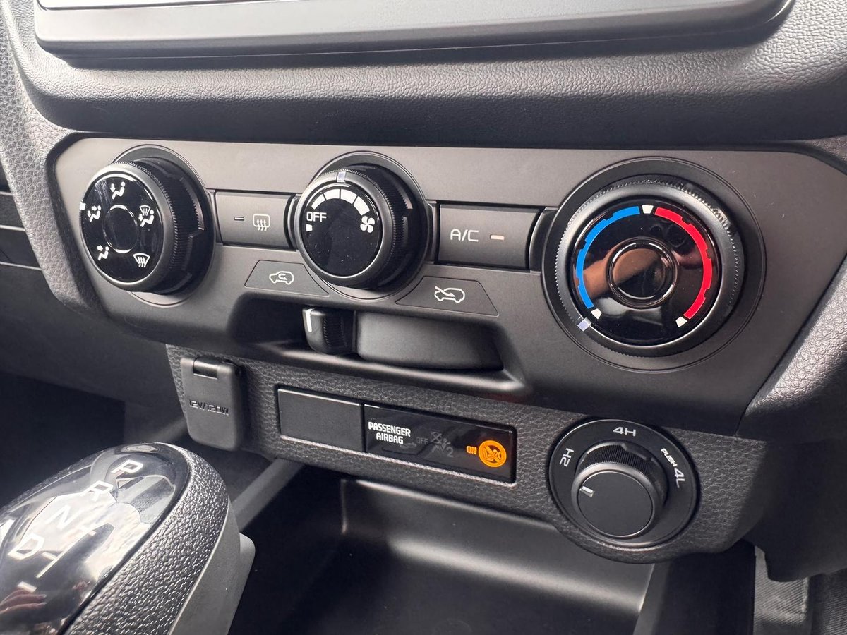 2026 Isuzu D-MAX SX MY25.5 4X4 Dual Range image 16