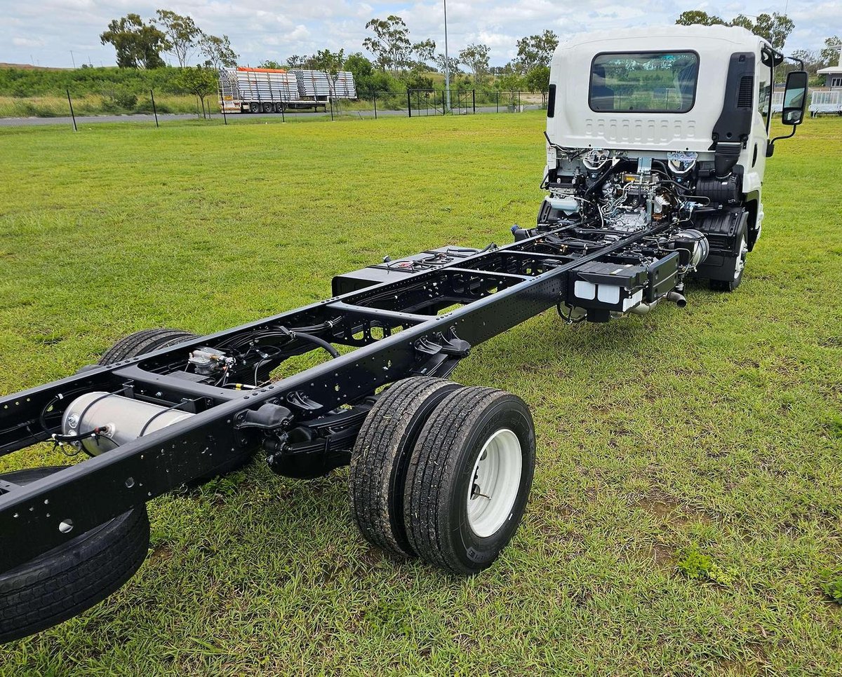 2025 Isuzu Frr 110-240 Am D53 image 6