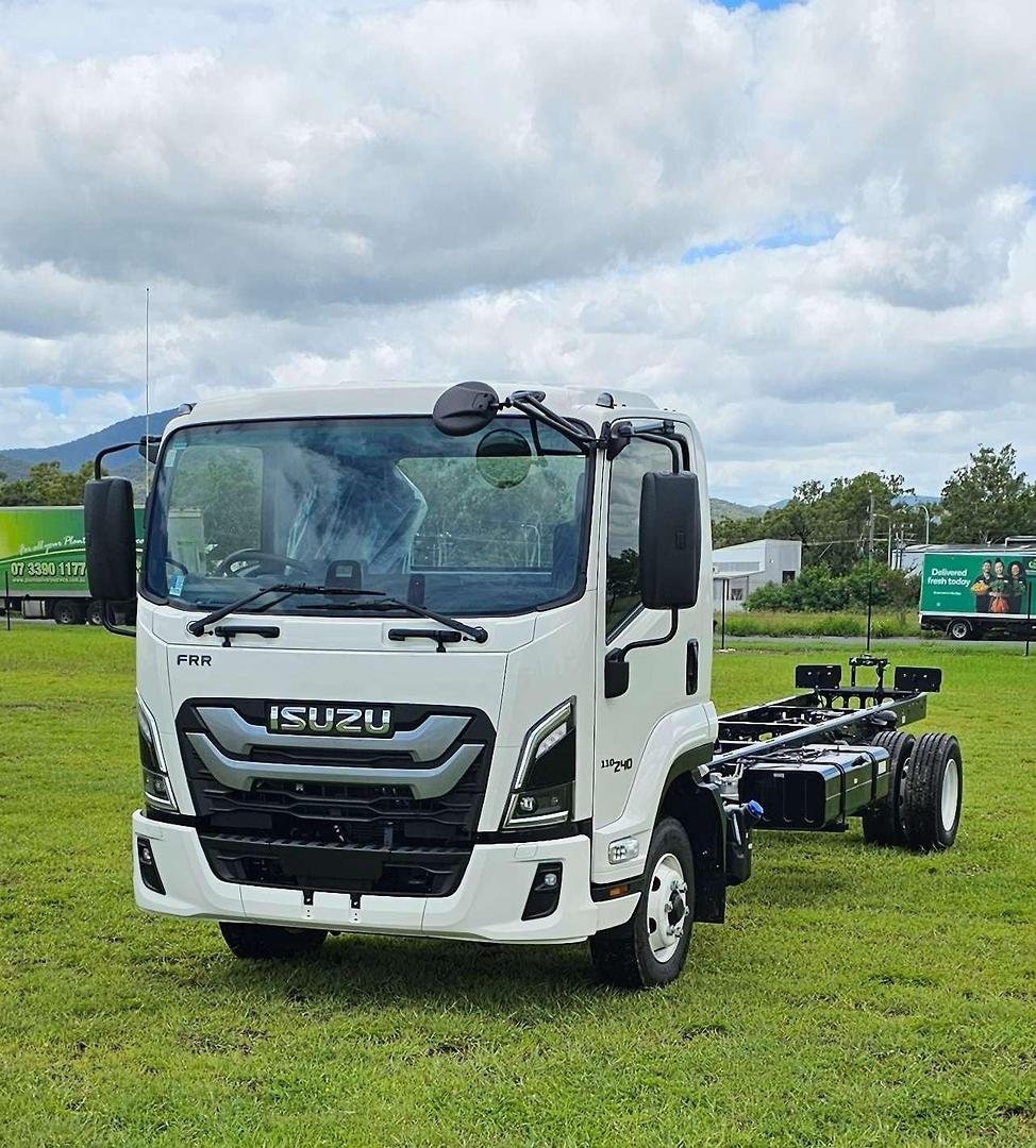 2025 Isuzu Frr 110-240 Am D53 image 2