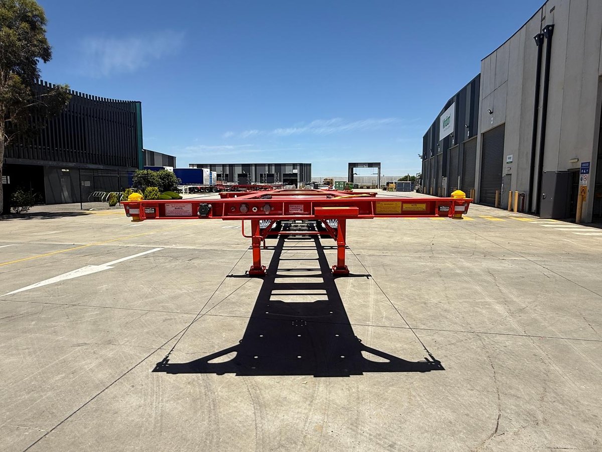 2026 Cimc 40' Standard Skel With 3 Way Twist Locks image 3