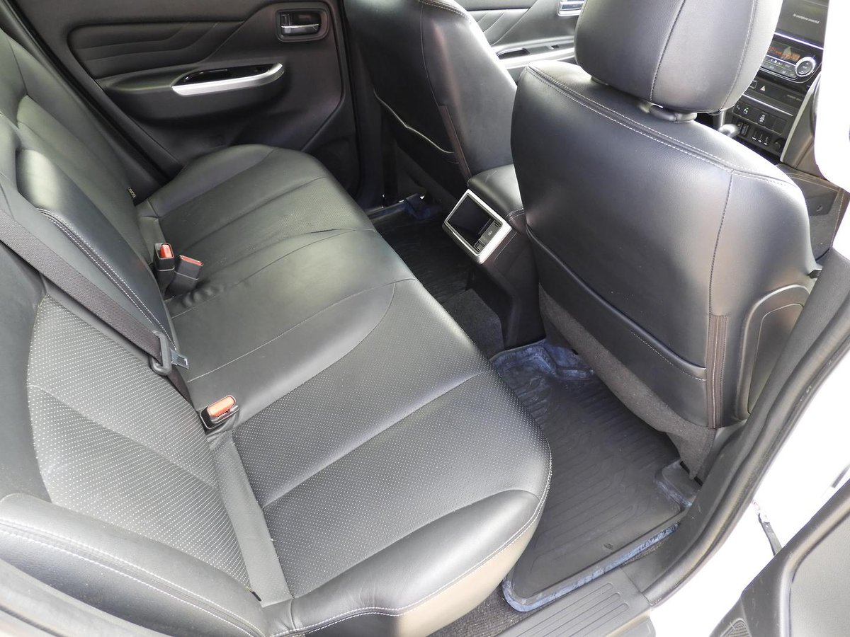 2019 Mitsubishi Triton Gls Premium Mr My19 4x4 Dual Range image 10