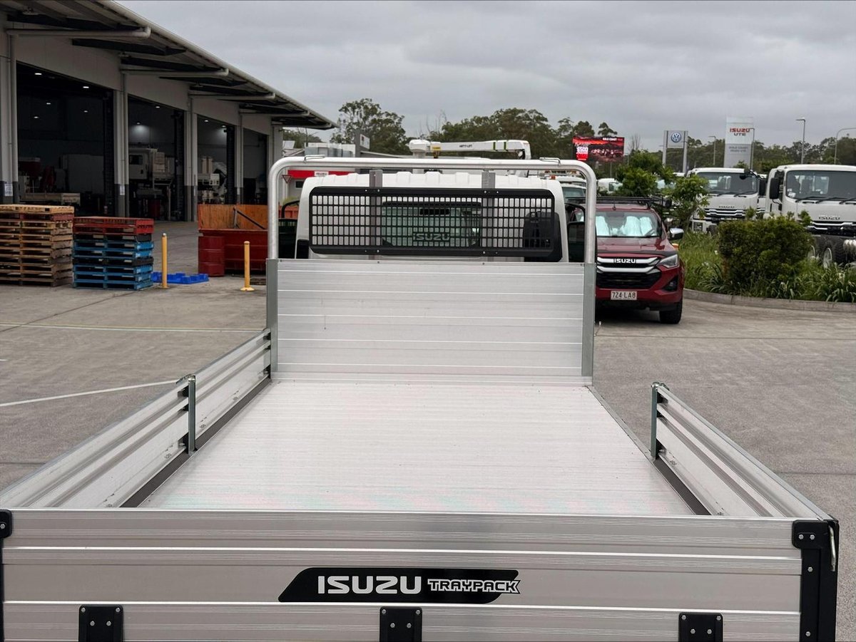 2026 Isuzu N Series NLR 45-150 DT D34 TRAYPACK image 15