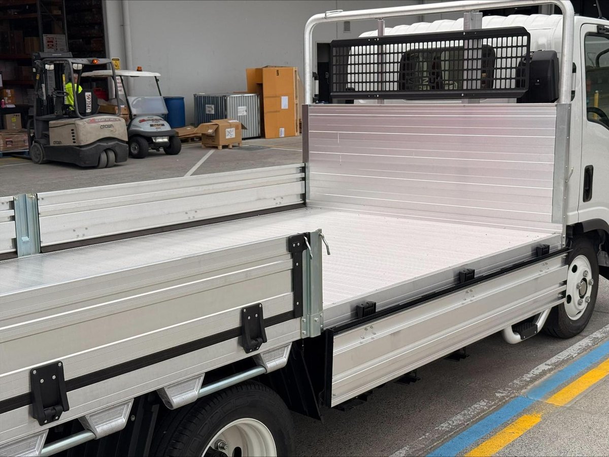 2026 Isuzu N Series NLR 45-150 DT D34 TRAYPACK image 16