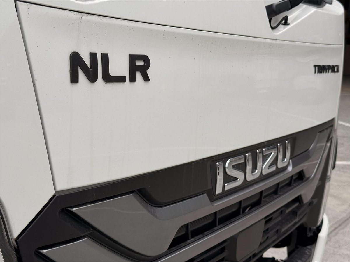 2026 Isuzu N Series NLR 45-150 DT D34 TRAYPACK image 13