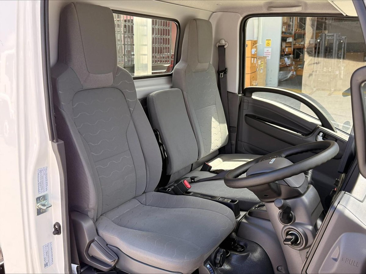 2026 Isuzu N Series NLR 45-150 DT D34 TRAYPACK image 19