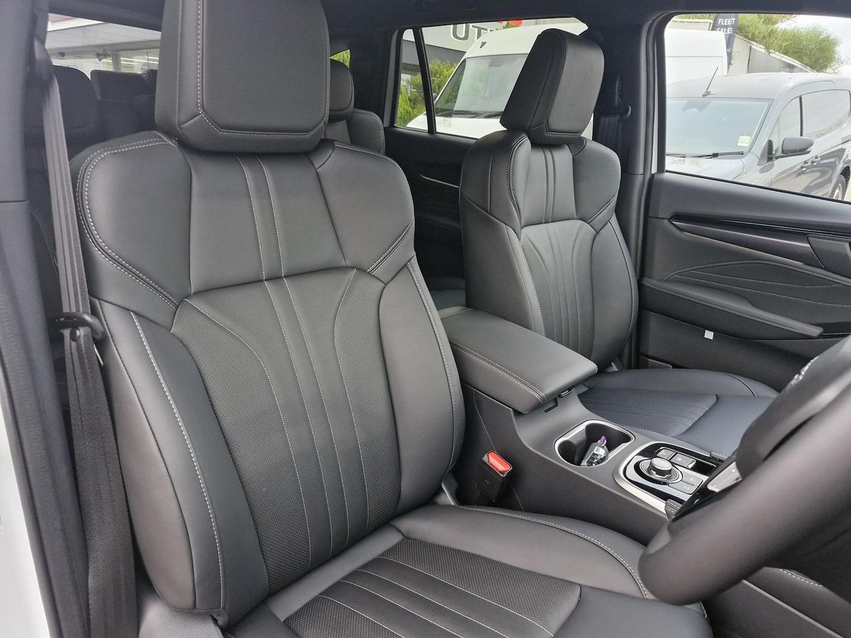 2026 Isuzu MU-X LS-T MY25.5 4X4 Dual Range image 20