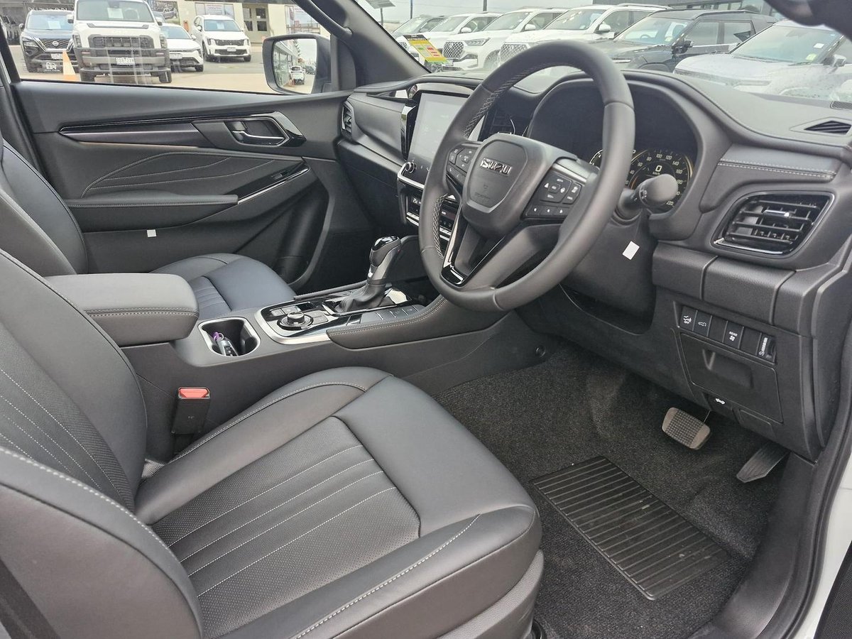 2026 Isuzu MU-X LS-T MY25.5 4X4 Dual Range image 16