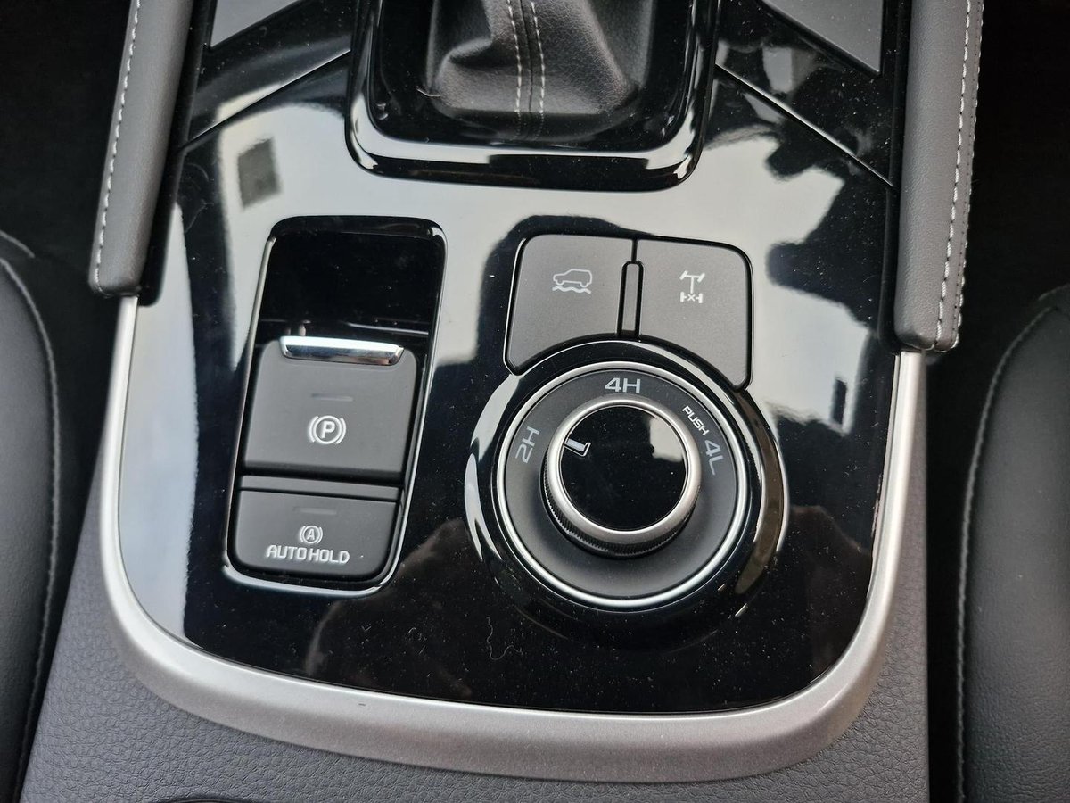 2026 Isuzu MU-X LS-T MY25.5 4X4 Dual Range image 23