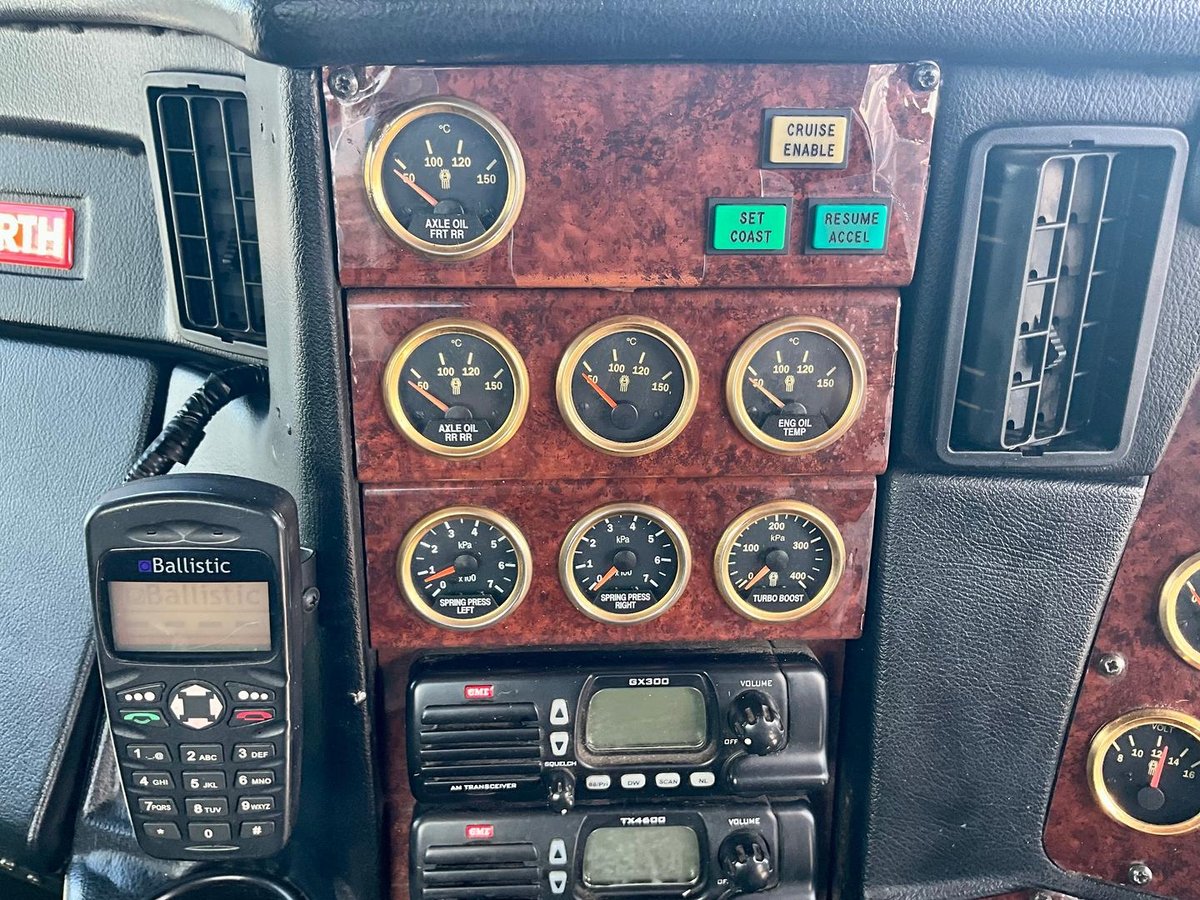 2012 Kenworth T400 Series T403 DAY CAB image 18