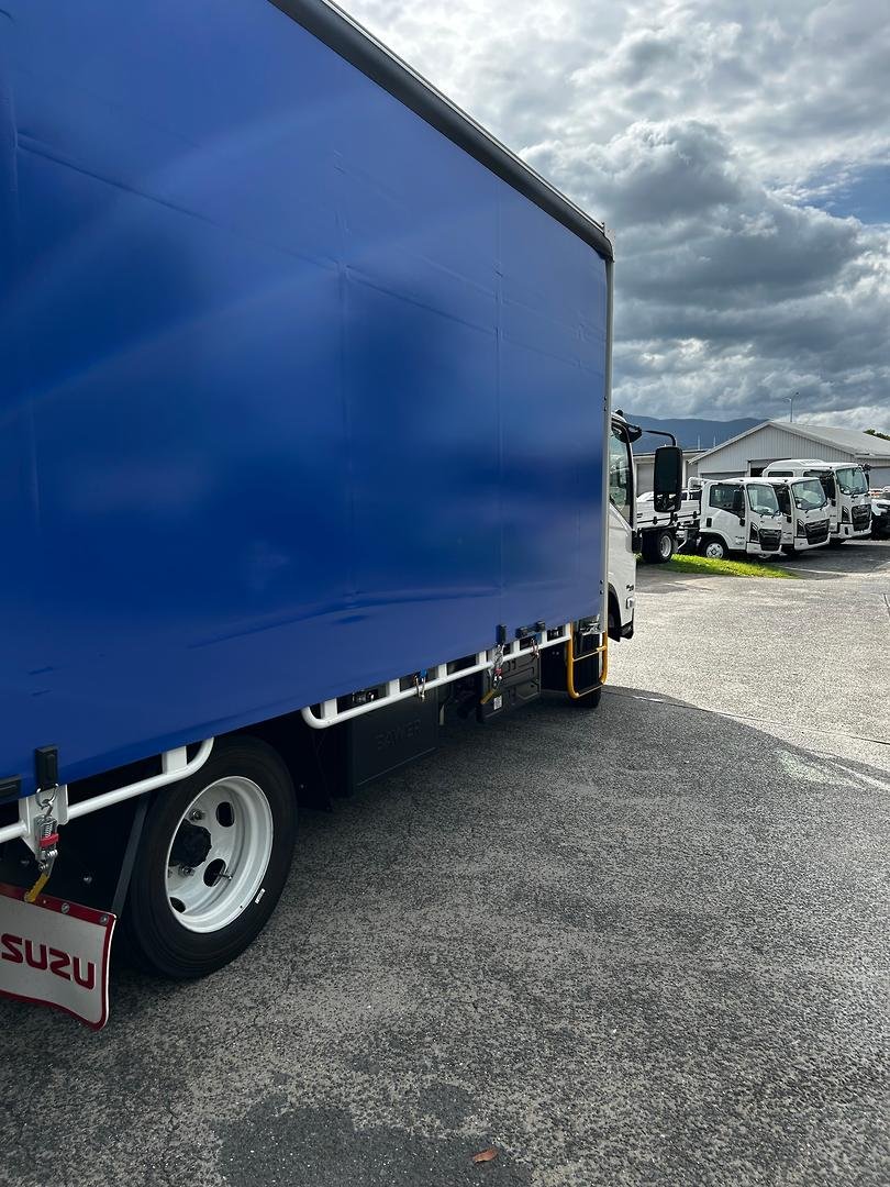 2025 Isuzu Nqr 88-190 image 10