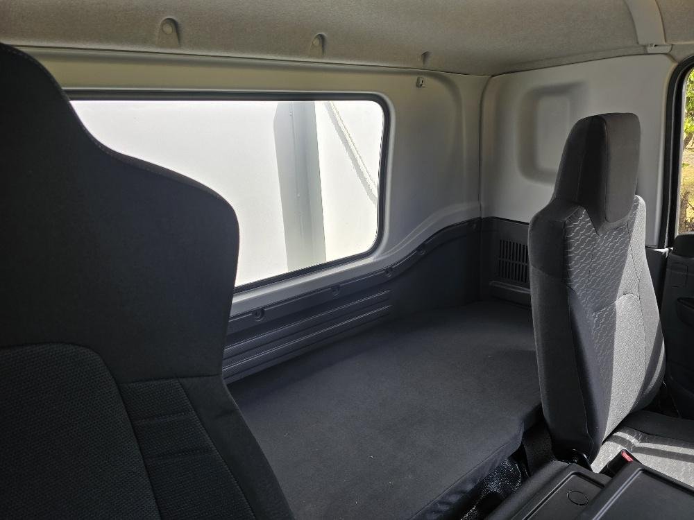 2025 Isuzu Fsr Fsr 140/120-240 image 11