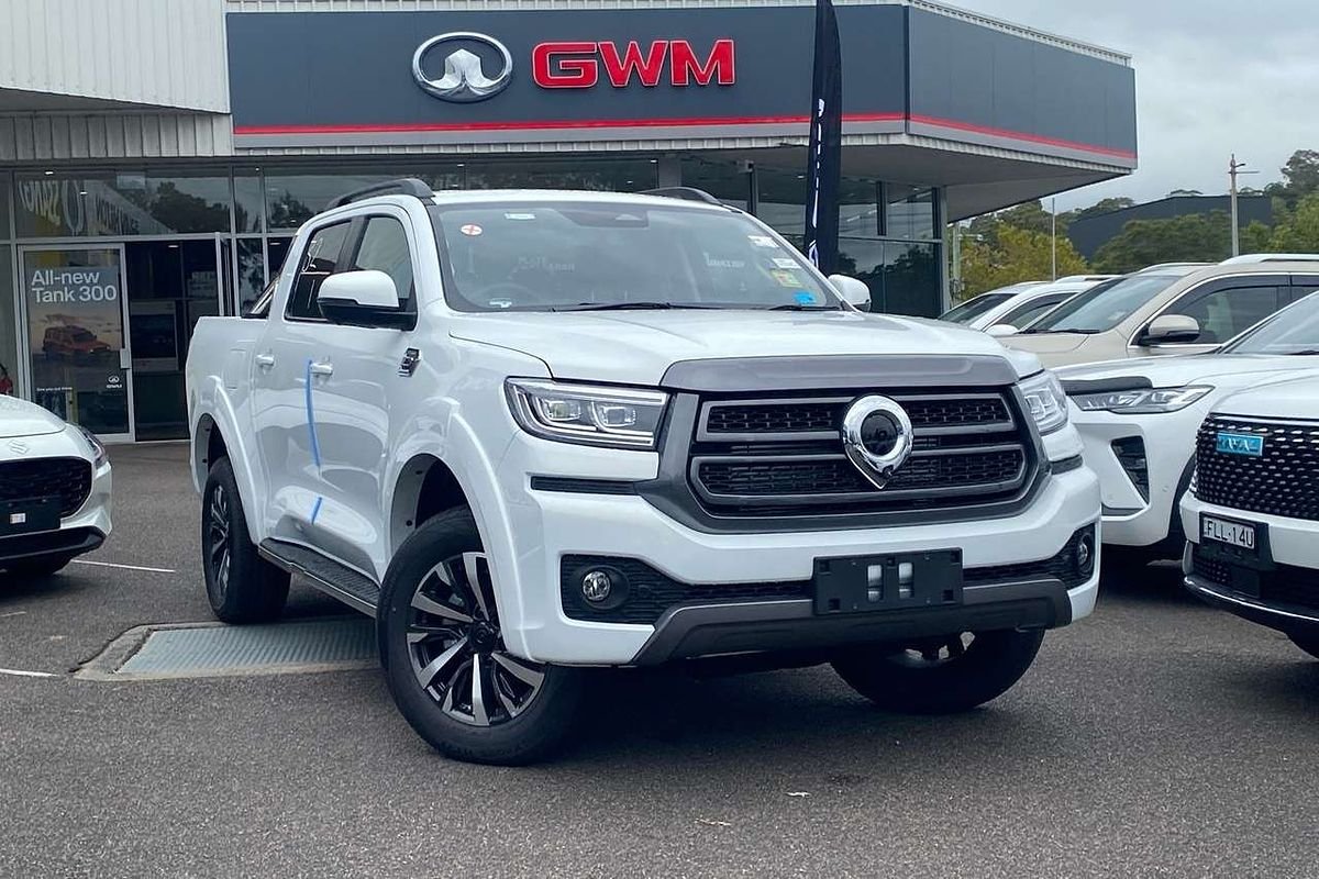 2025 GWM Ute Pearl White (9F01)